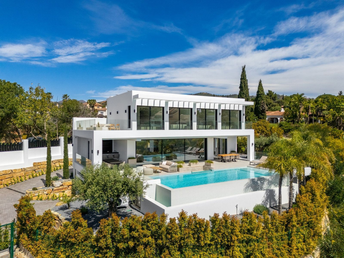 5 Bedroom Villa in Marbella - Photo 62