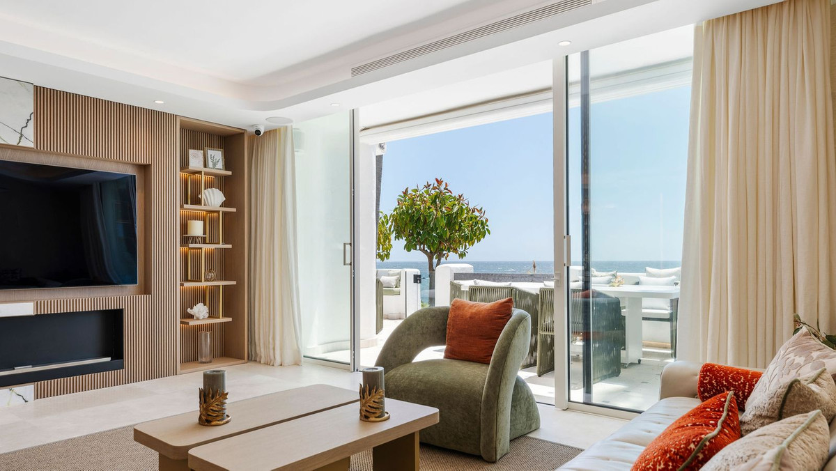 3 Bedroom Apartment in Marbella - Photo 16
