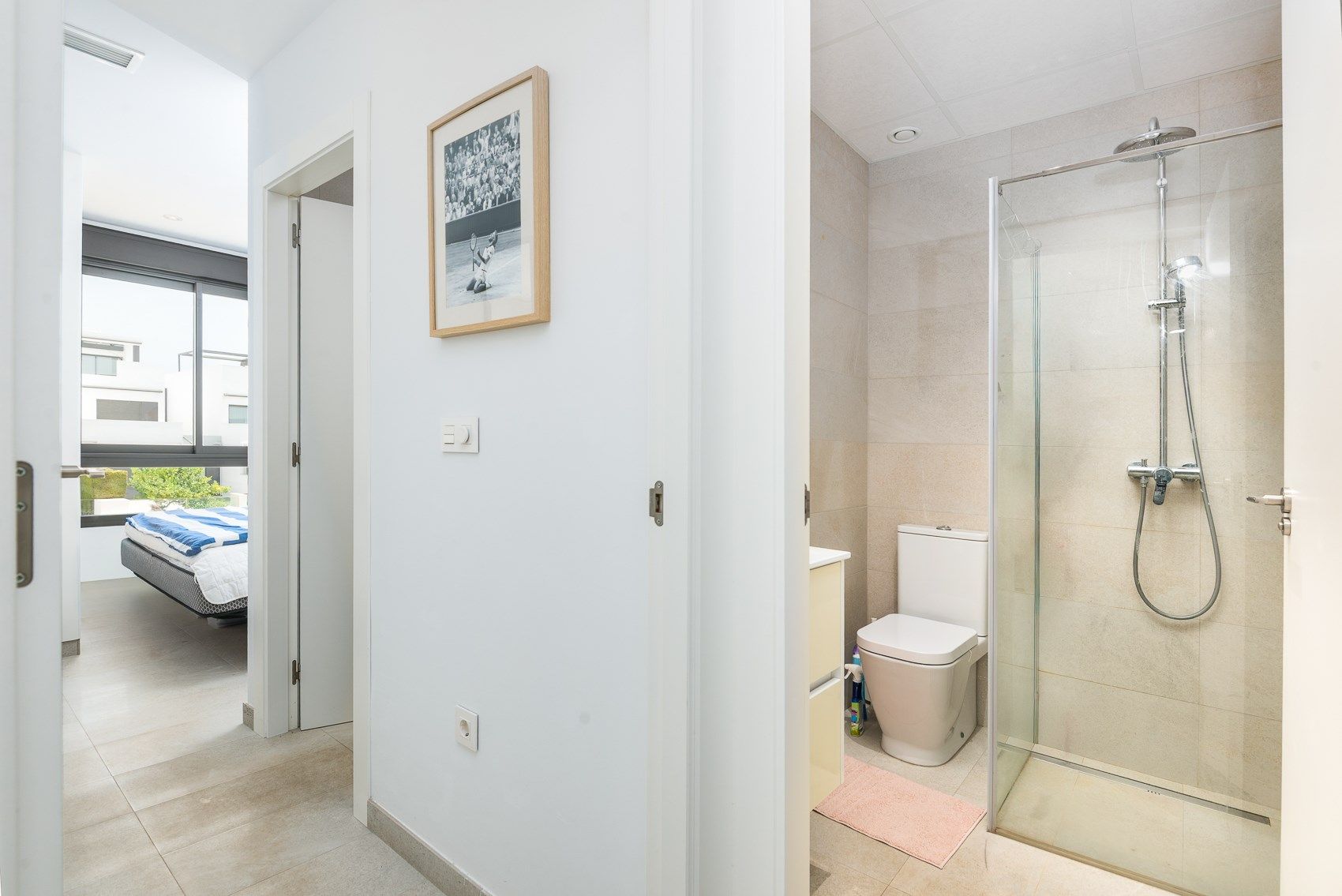Piso de 2 dormitorios con piscina en Alicante – Foto 21