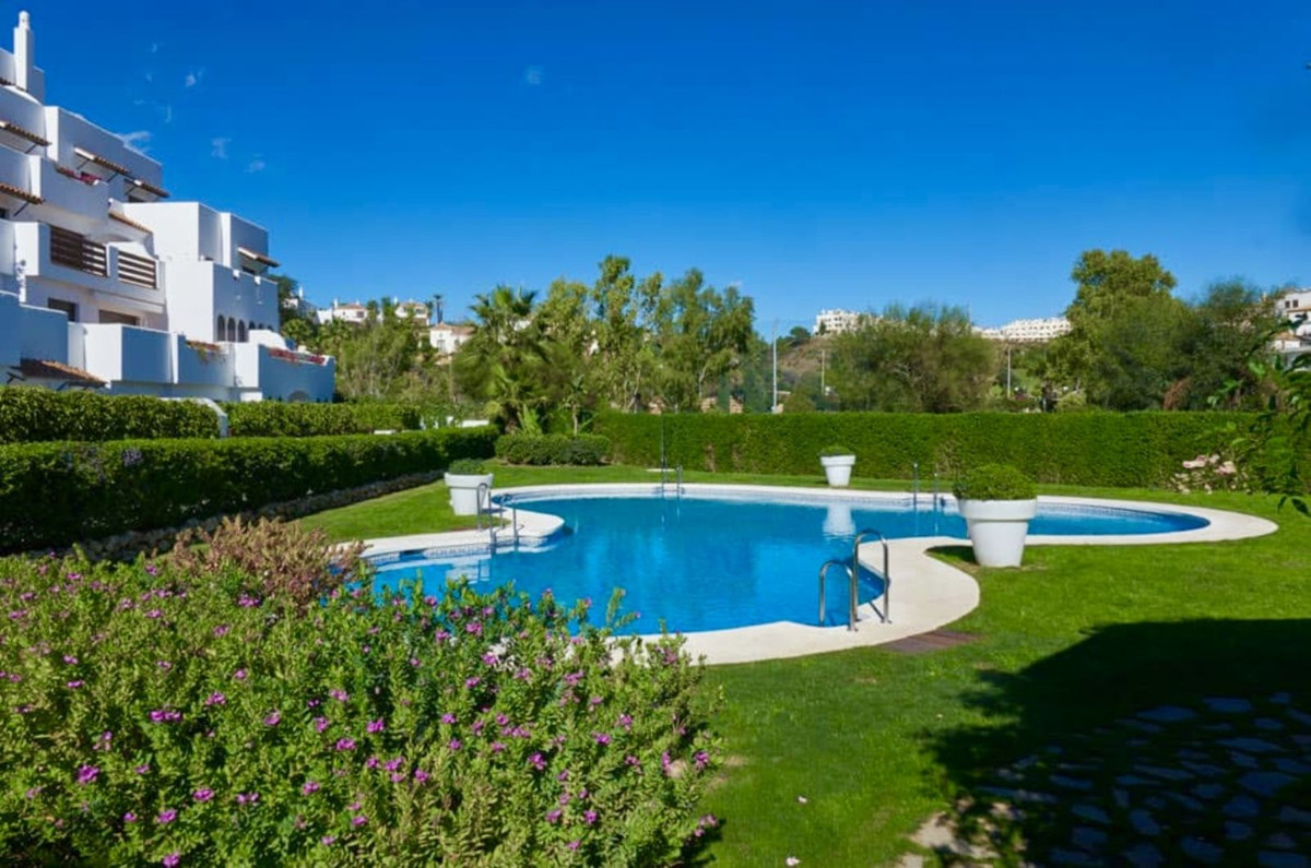 3 Bedroom Apartment in Estepona - Foto 8