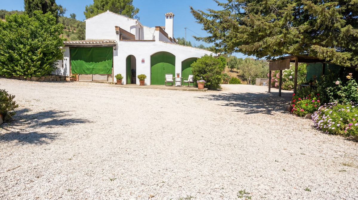 9 Bedroom Country house in Villanueva del Rosario - Photo 13