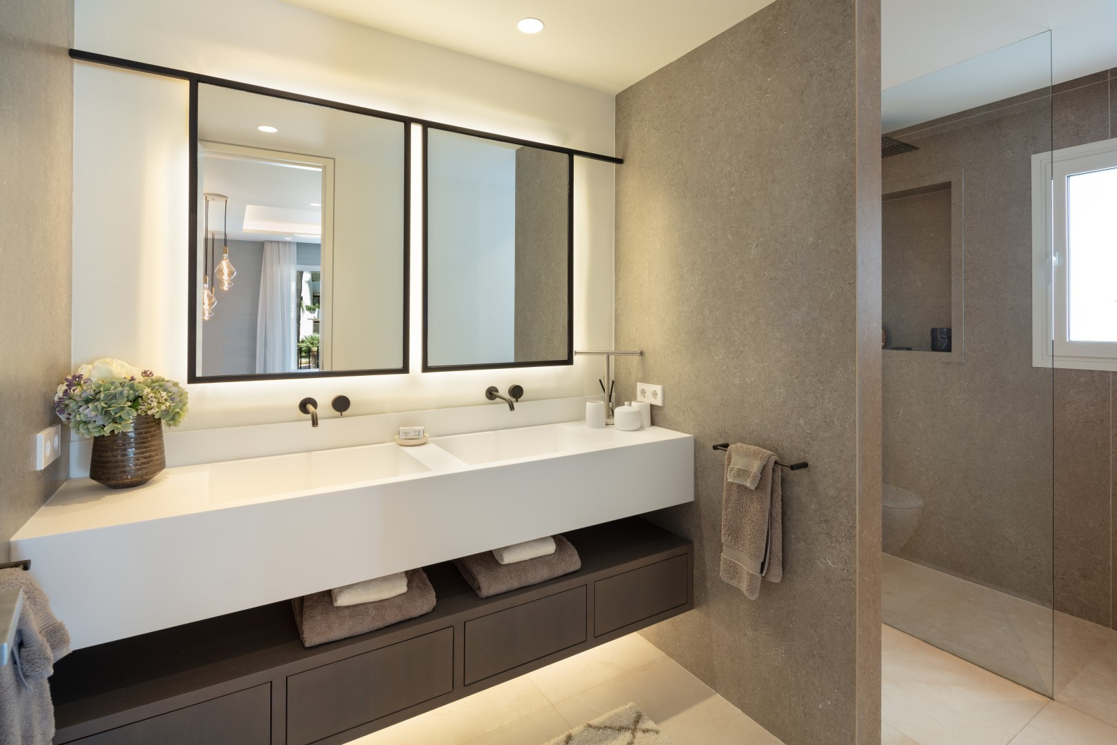 6 Bedroom Apartment in Marbella - Photo 23