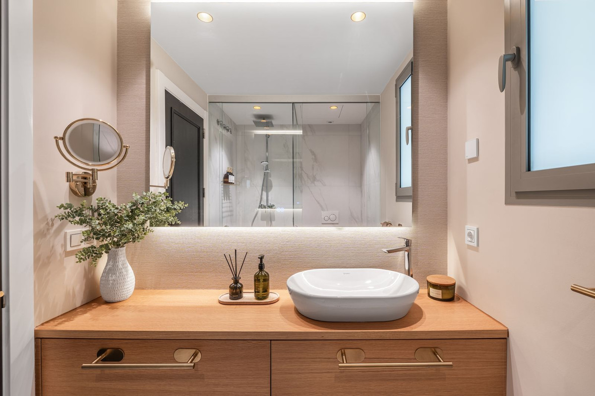 3 Bedroom Apartment in Benalmádena - Photo 19