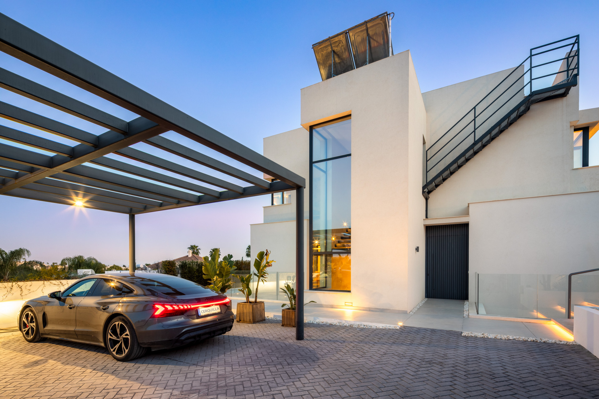 5 Bedroom Villa in Marbella - Photo 4