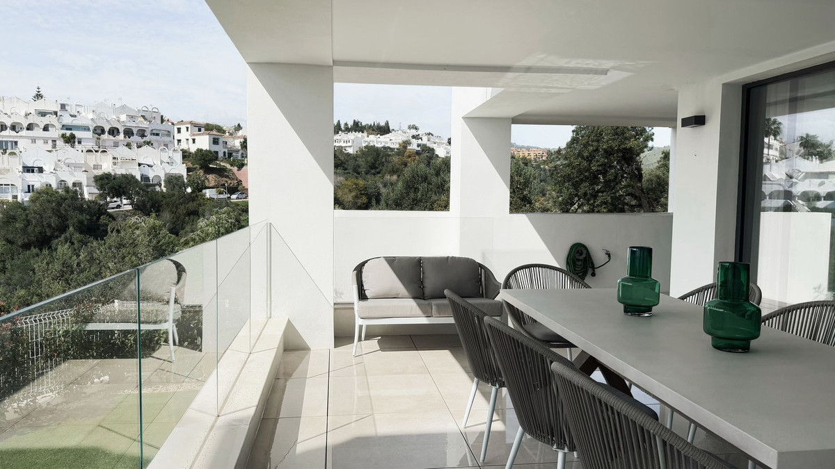 3 Bedroom Townhouse in Marbella - Photo 5