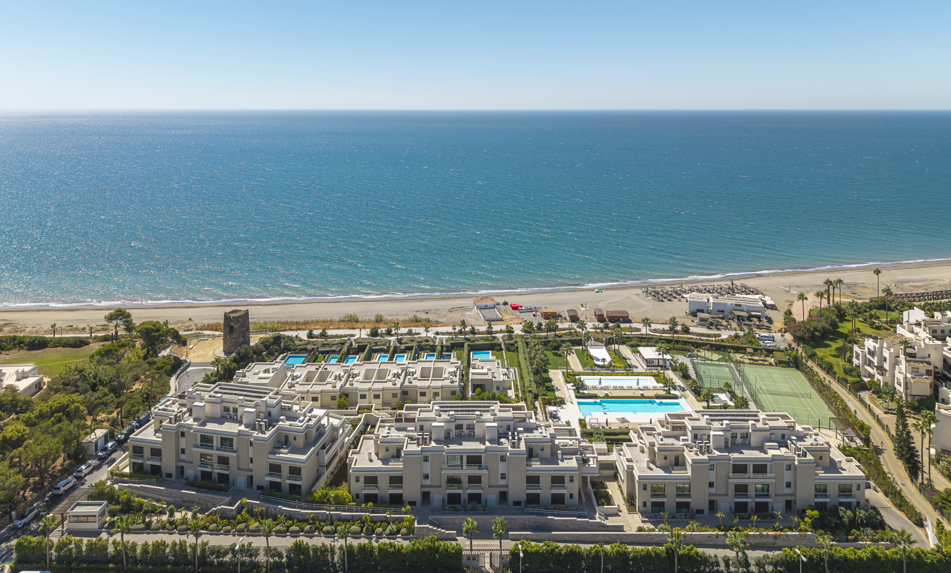 2 Bedroom Apartment in Estepona - Photo 13