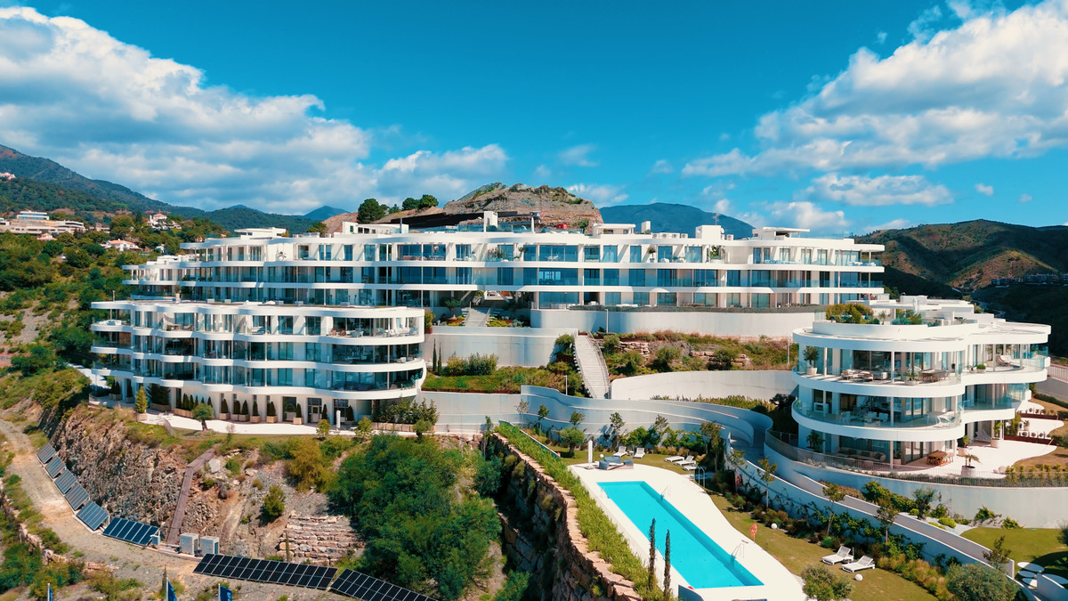 3 Bedroom Apartment in Benahavís