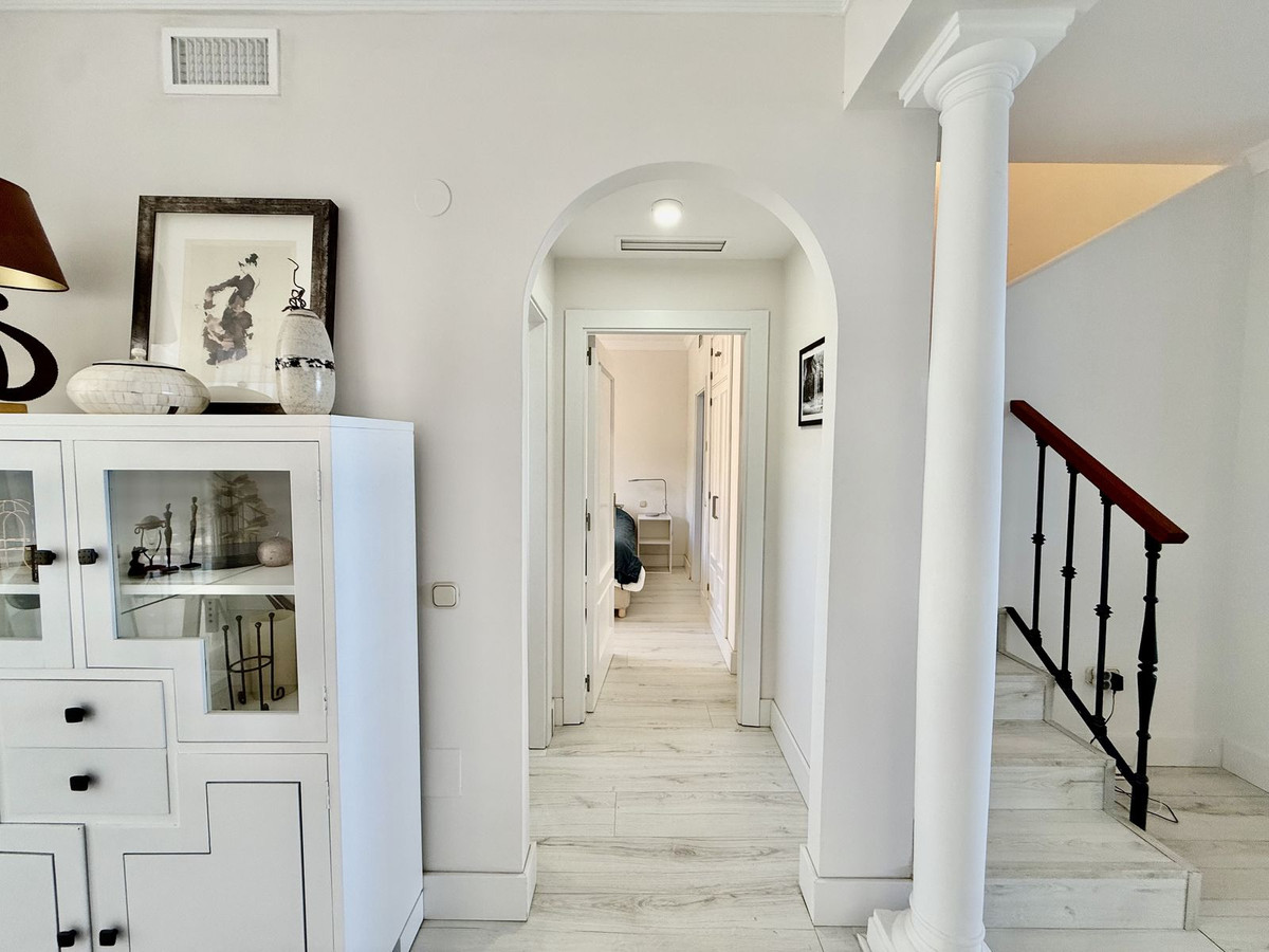 3 Bedroom Penthouse in Casares - Photo 40