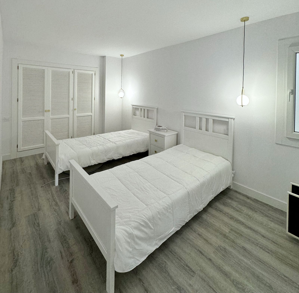5 Bedroom Apartment in Benahavís - Photo 35