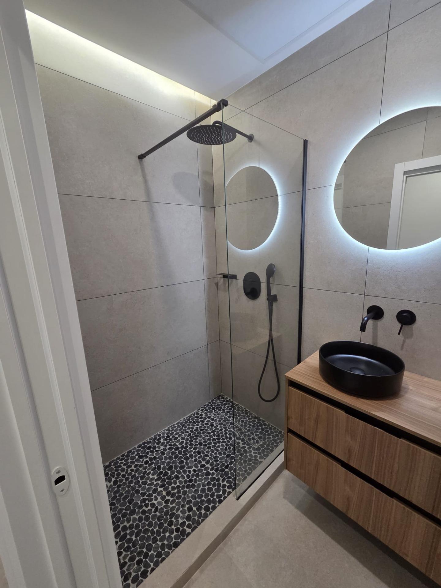 2 Bedroom Apartment in Fuengirola - Photo 7