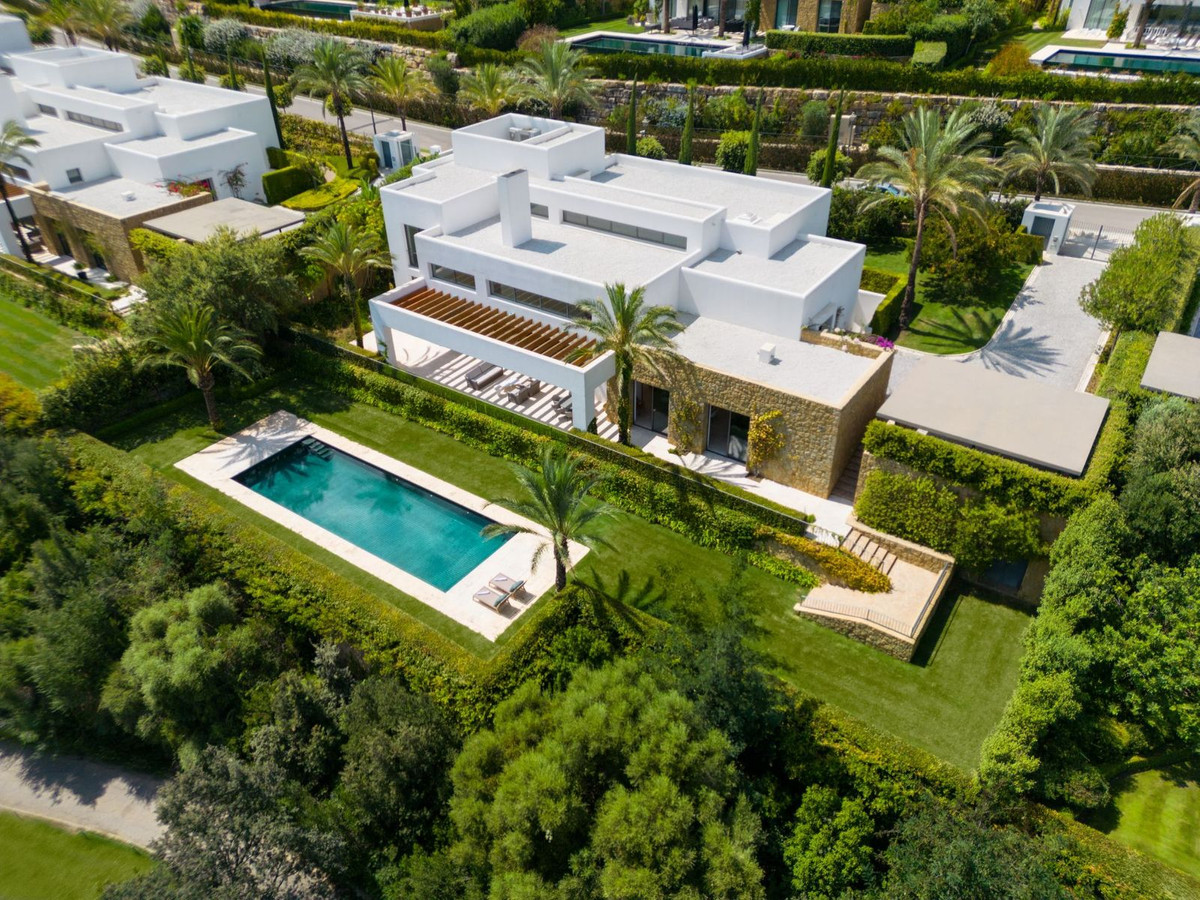 6 Bedroom Villa in Casares - Photo 27