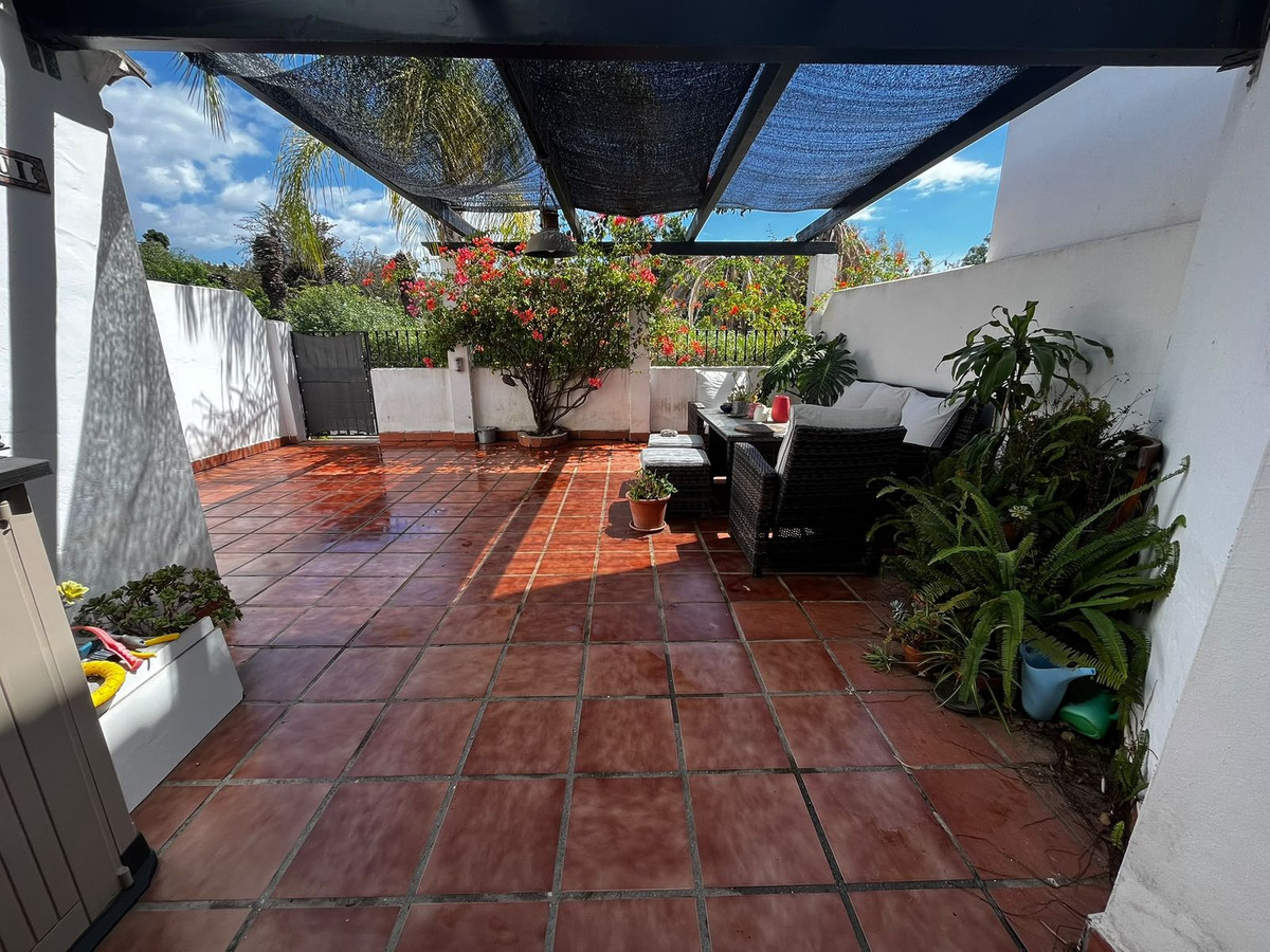 4 Bedroom Townhouse in Marbella - Photo 12