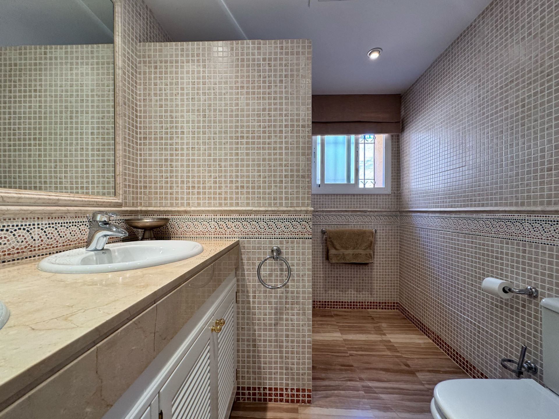 3 Bedroom Apartment in Marbella - Photo 15