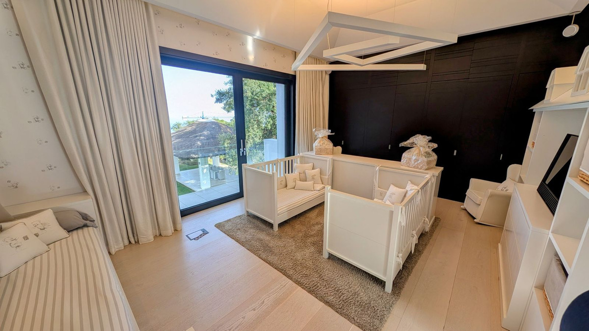 7 Bedroom Villa in Benahavís - Фото 18