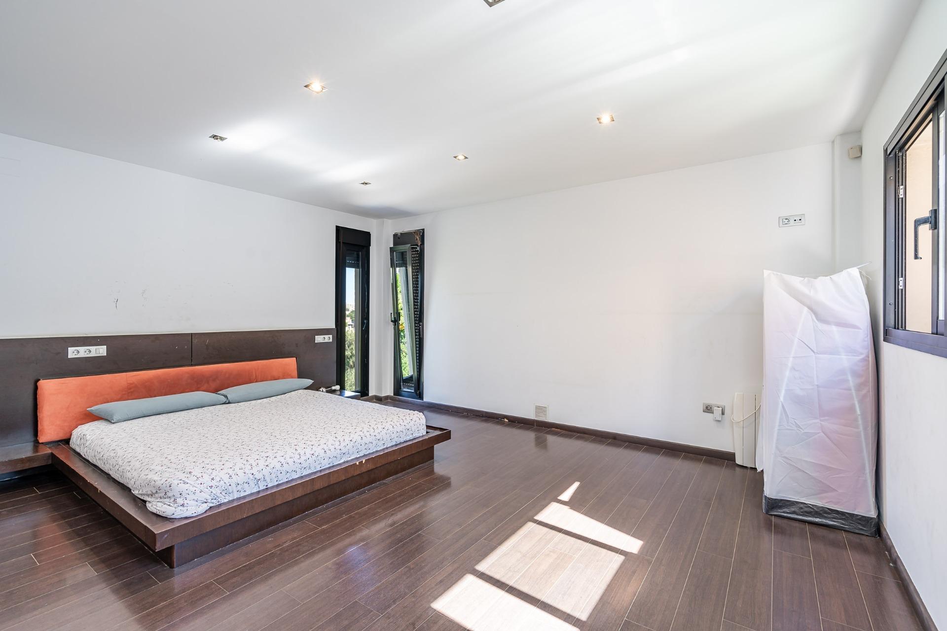 5 Bedroom Villa in Mijas - Photo 23