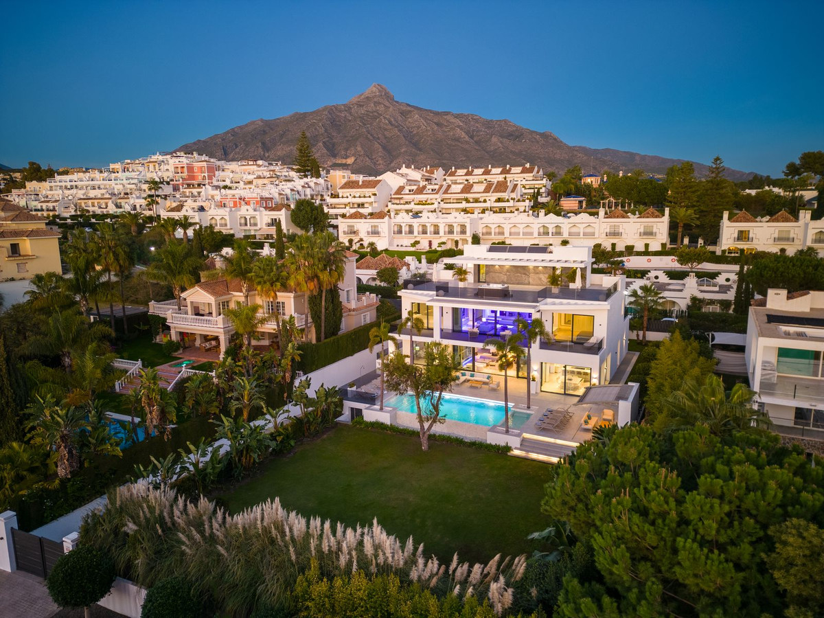 5 Bedroom Villa in Marbella - Foto 25