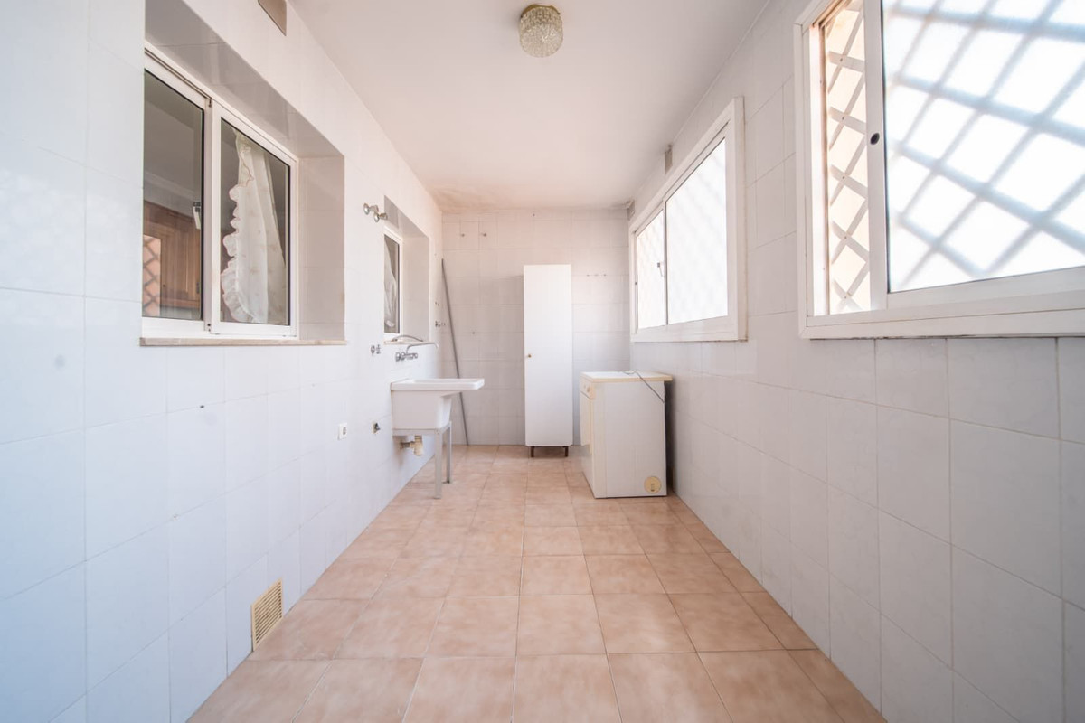 4 Bedroom Apartment in Fuengirola - Foto 18