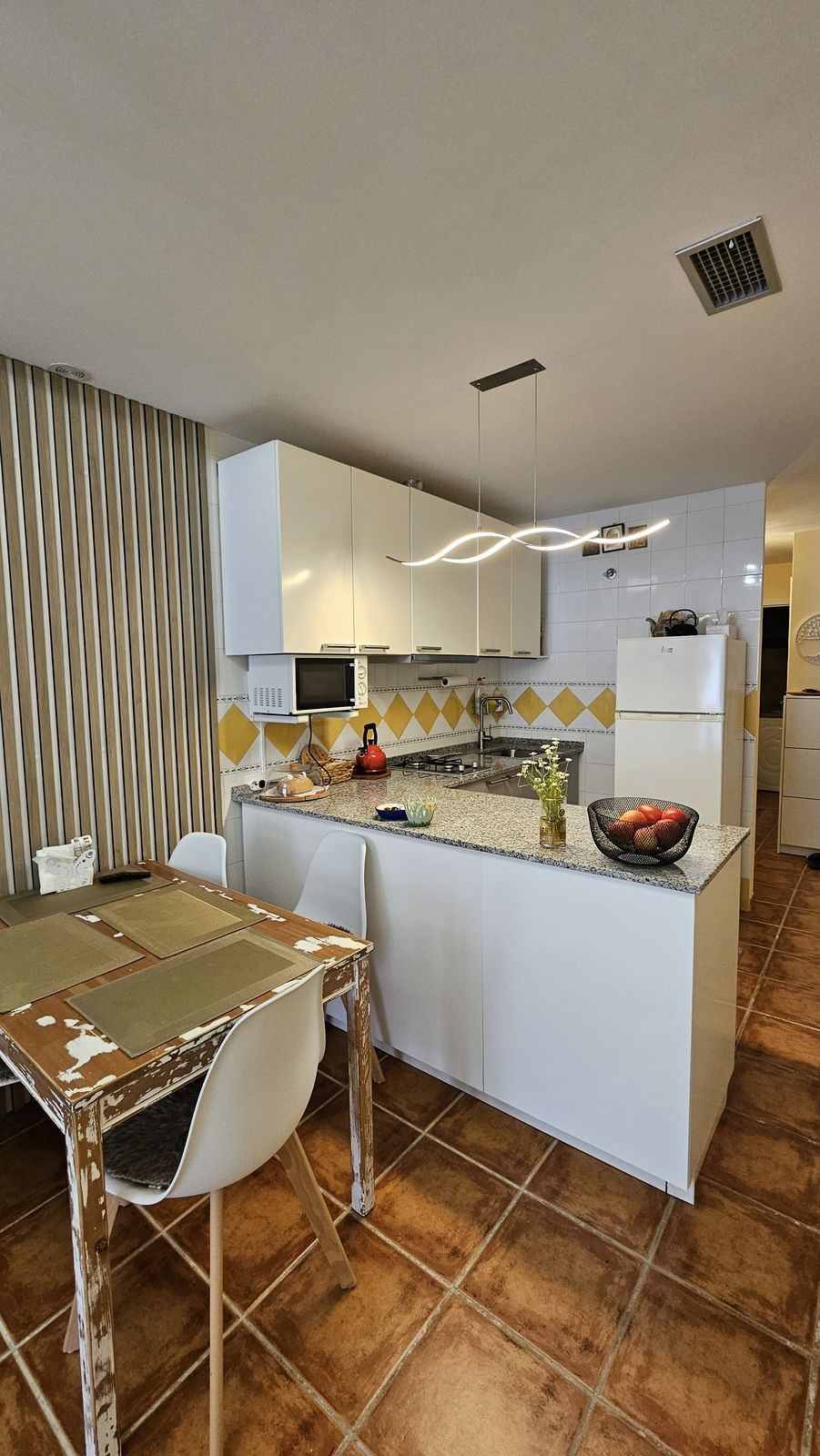 1 Bedroom Apartment in Estepona - Photo 32