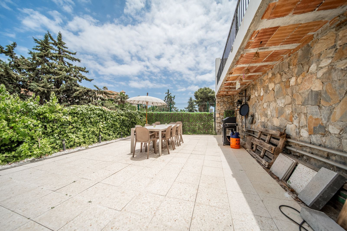 9 Bedroom Villa in Mijas - Photo 27