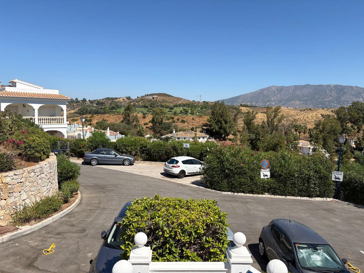 2 Bedroom Apartment in Mijas - Photo 9