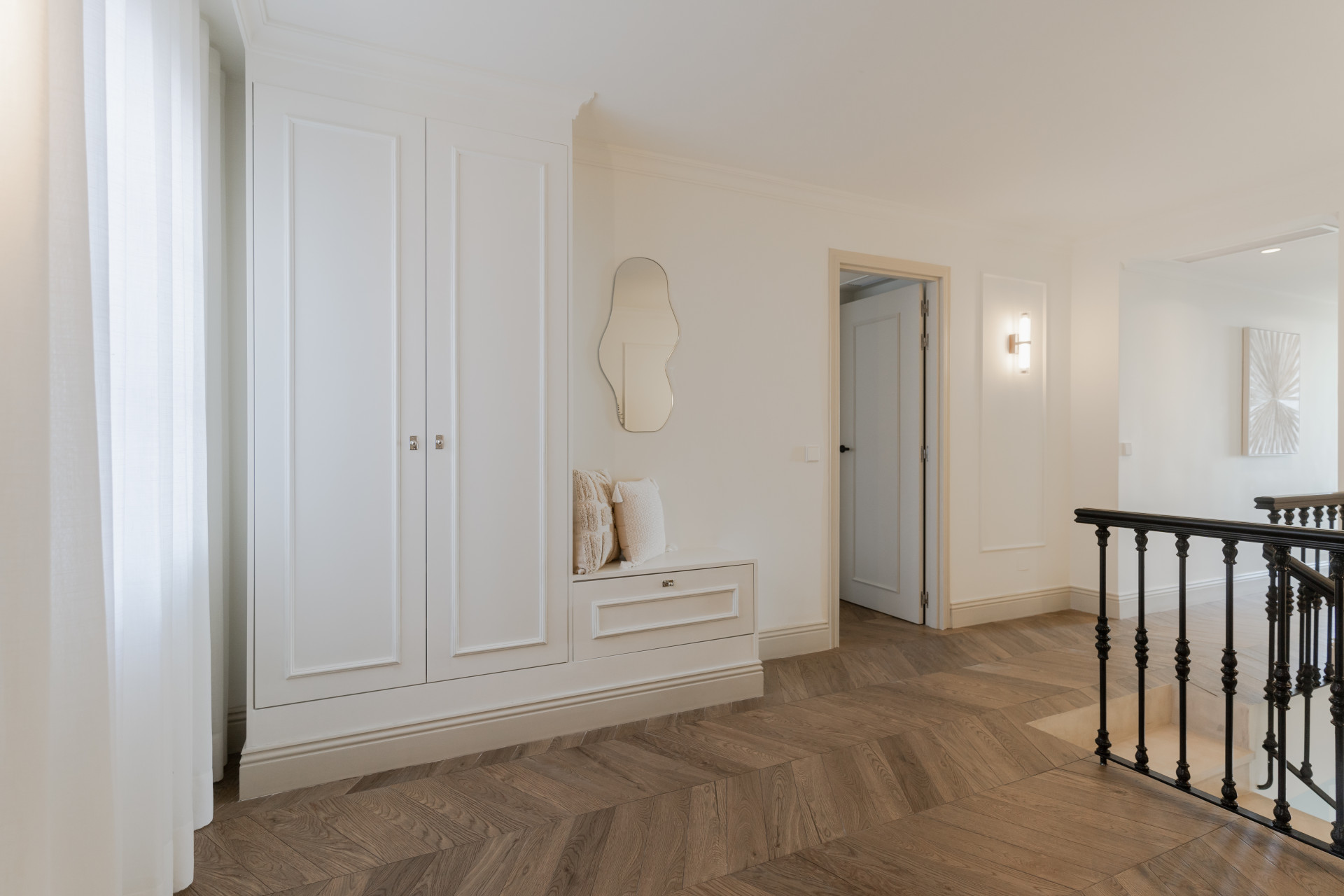 4 Bedroom Townhouse in Benahavís - Photo 26
