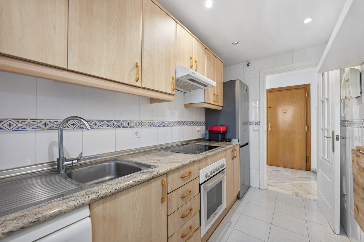 2 Bedroom Apartment in Marbella - Foto 9