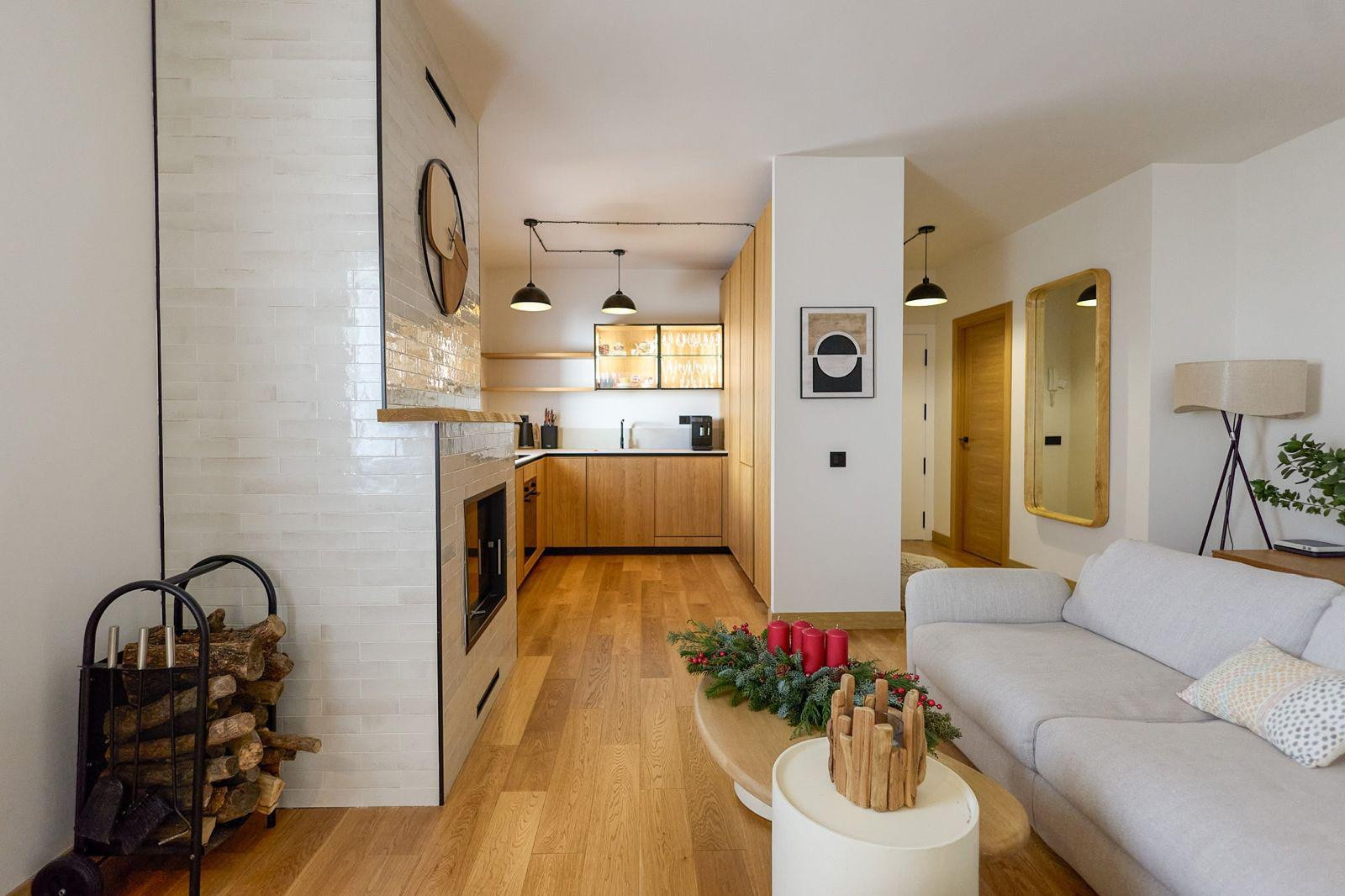 2 Bedroom Apartment in Marbella - Photo 10