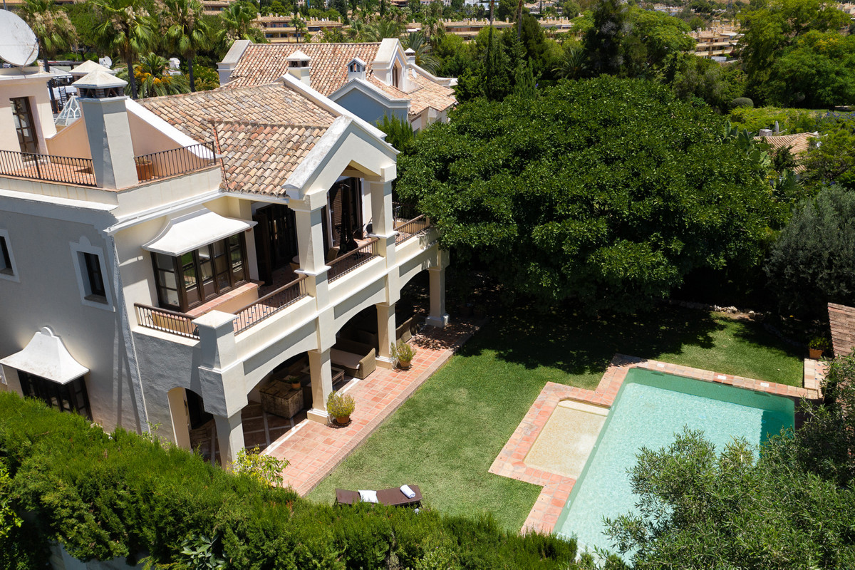 5 Bedroom Villa in Marbella - Фото 24