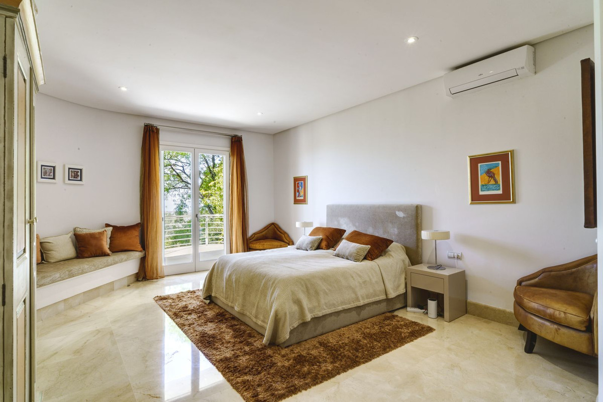 5 Bedroom Villa in Benahavís - Foto 23