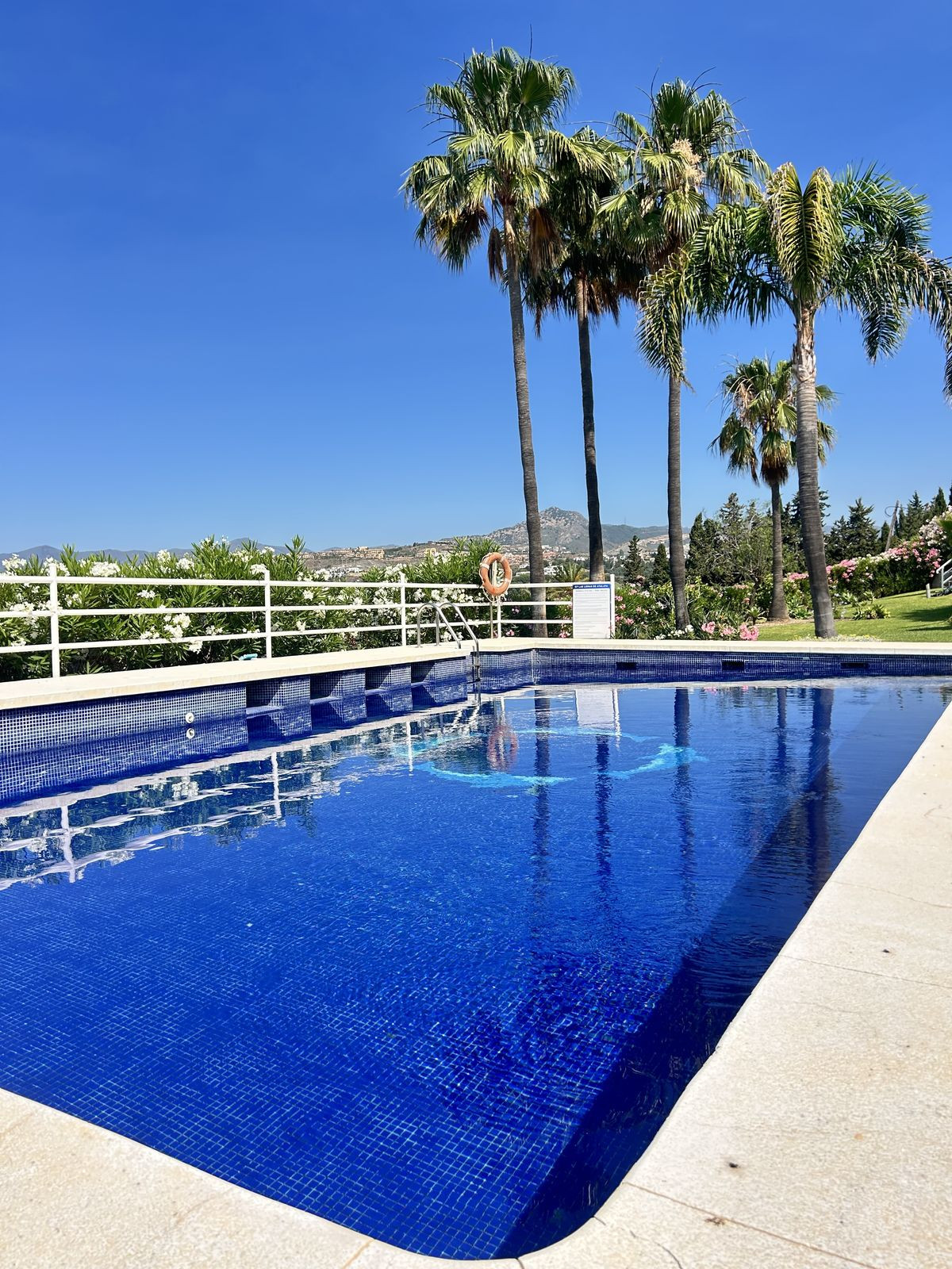 3 Bedroom Townhouse in Estepona - Foto 4