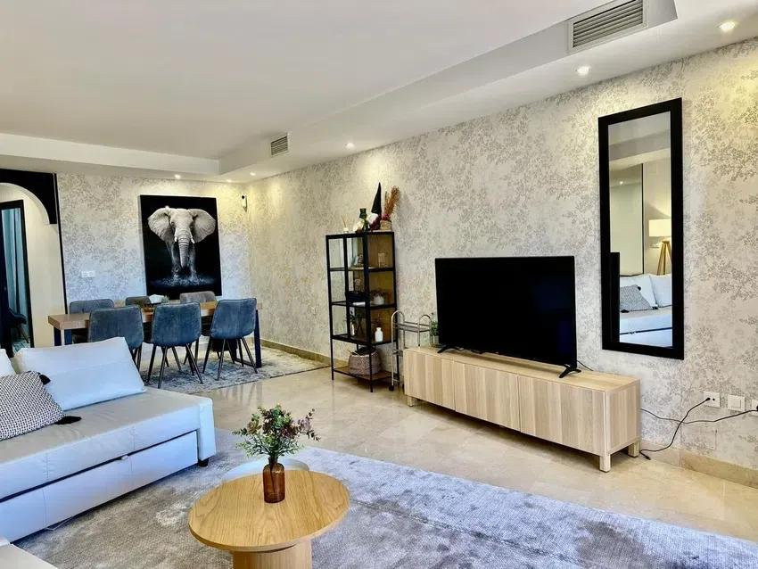 3 Bedroom Apartment in Marbella - Photo 23