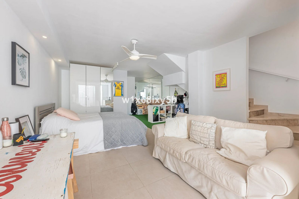 3 Bedroom Townhouse in Marbella - Photo 15