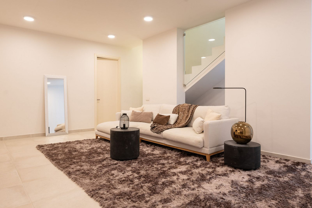 4 Bedroom Villa in Estepona - Foto 26