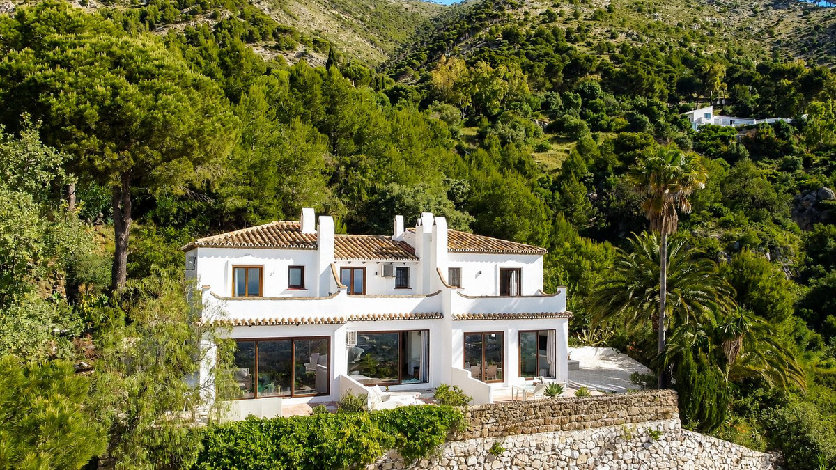 2 Bedroom Townhouse in Mijas