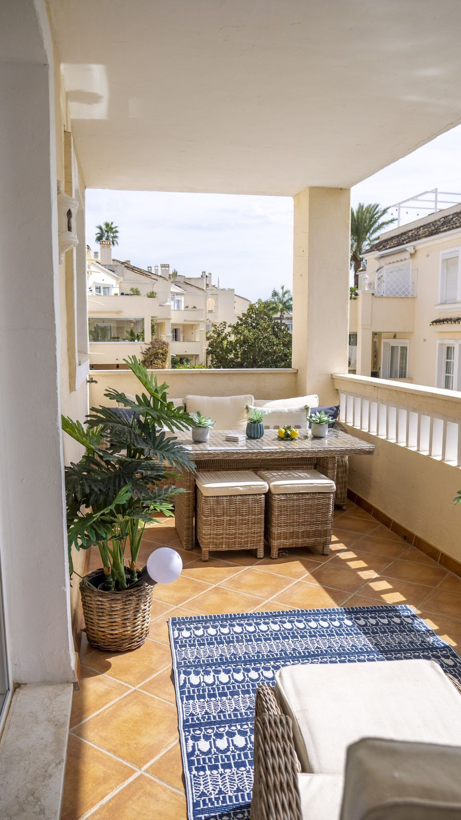 2 Bedroom Apartment in Estepona - Photo 21