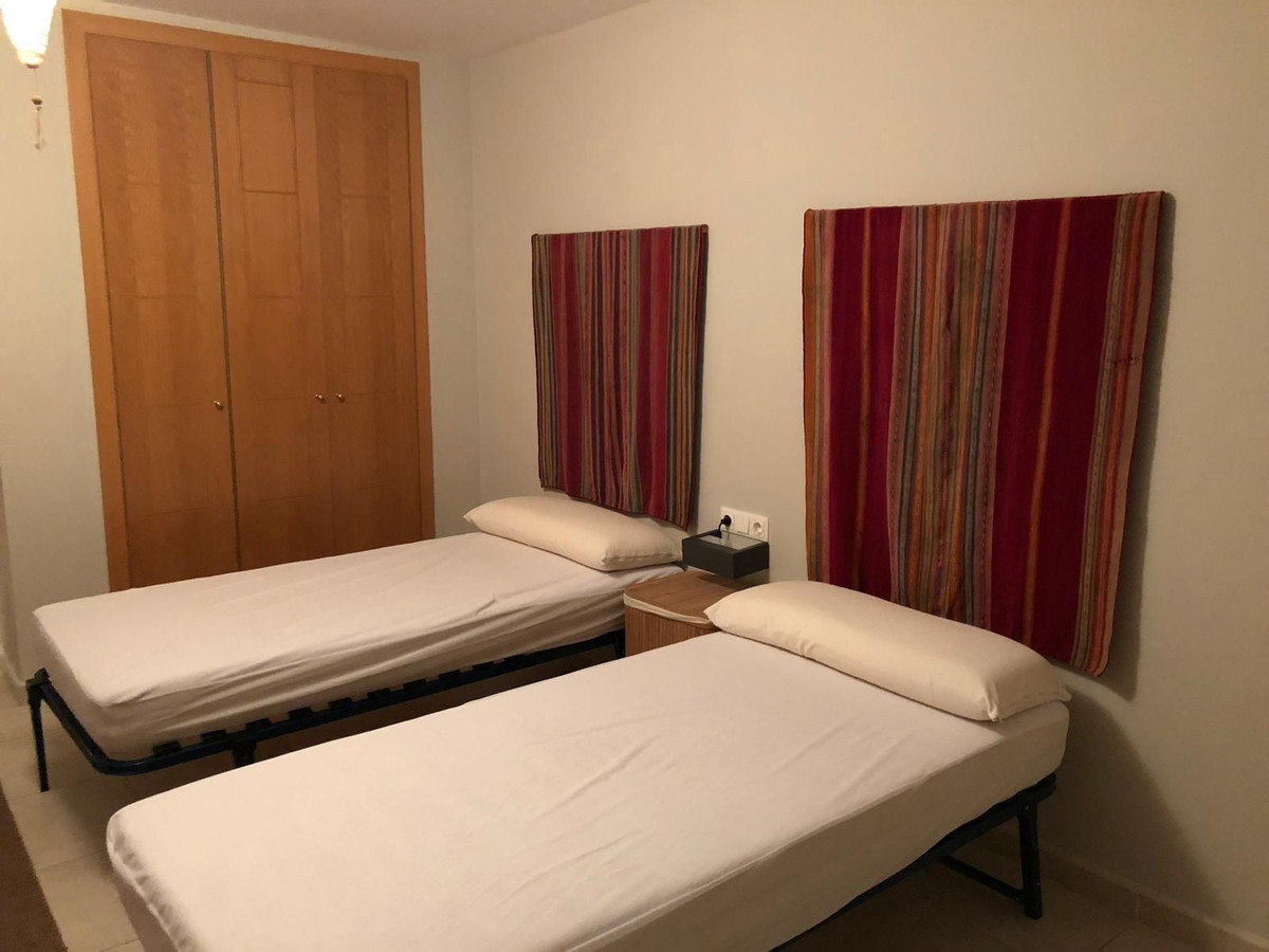2 Bedroom Apartment in Marbella - Photo 7