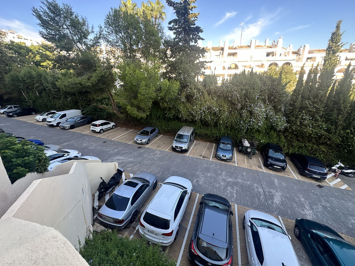 2 Bedroom Apartment in Mijas - Photo 15