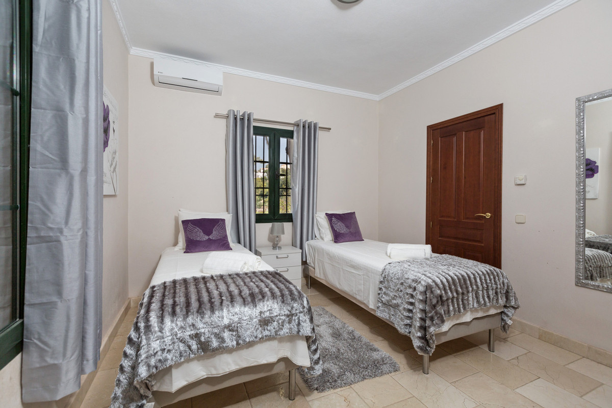 12 Bedroom Villa in Benahavís - Foto 28