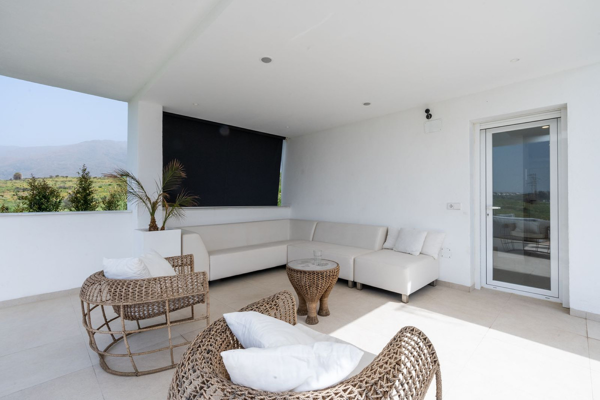 3 Bedroom Villa in Estepona - Photo 18
