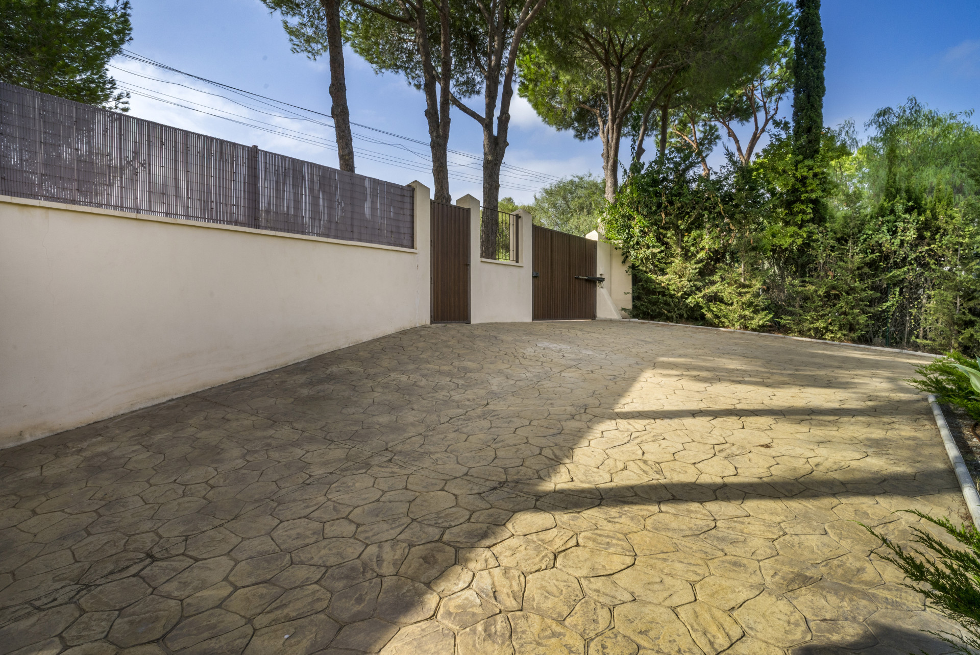 4 Bedroom Villa in Marbella - Photo 9