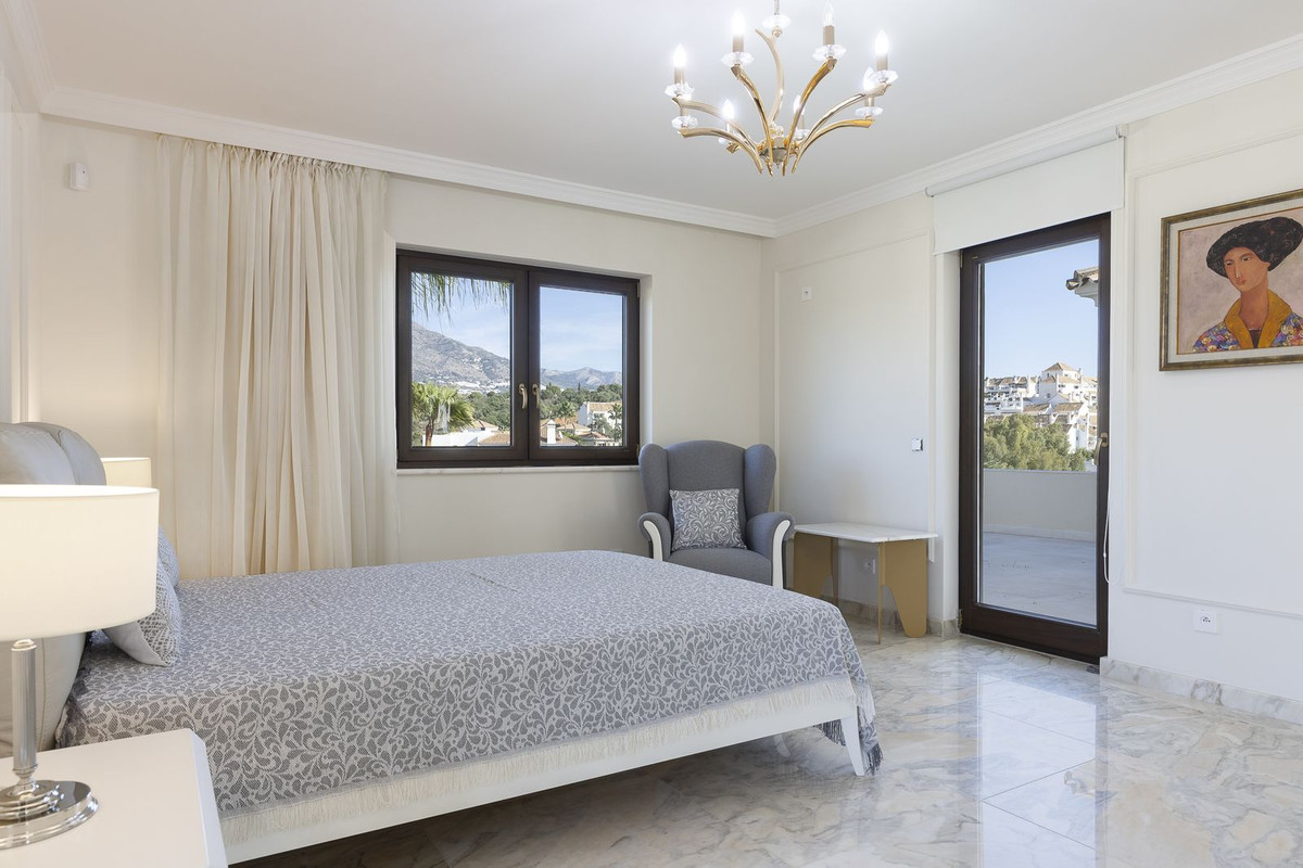 6 Bedroom Villa in Mijas - Photo 46