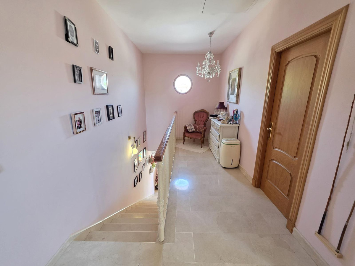 5 Bedroom Townhouse in Coín - Foto 24
