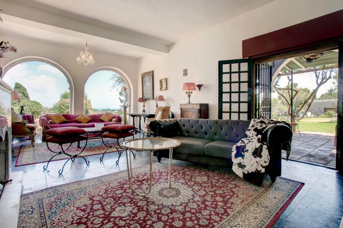 6 Bedroom Villa in Marbella - Photo 8