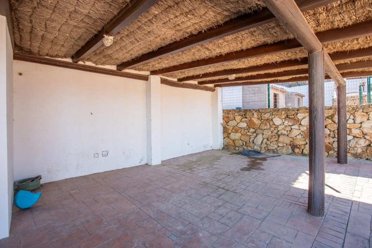 3 Bedroom Villa in Manilva - Photo 9