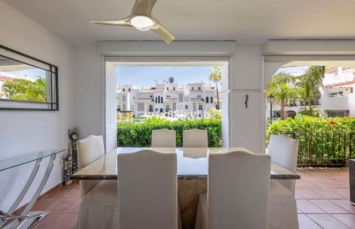 3 Bedroom Apartment in San Pedro de Alcántara - Photo 15