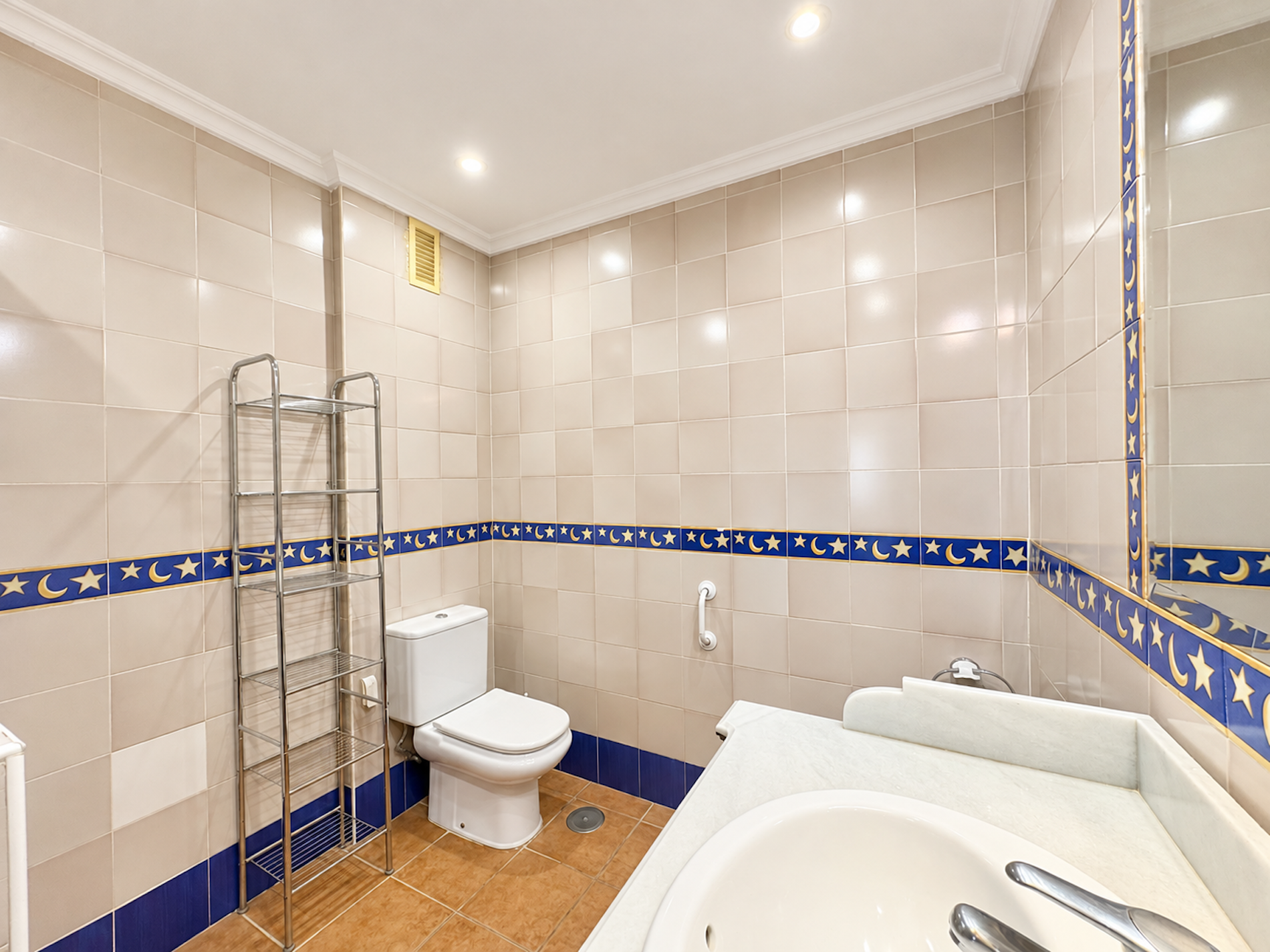 3 Bedroom Apartment in Fuengirola - Photo 20