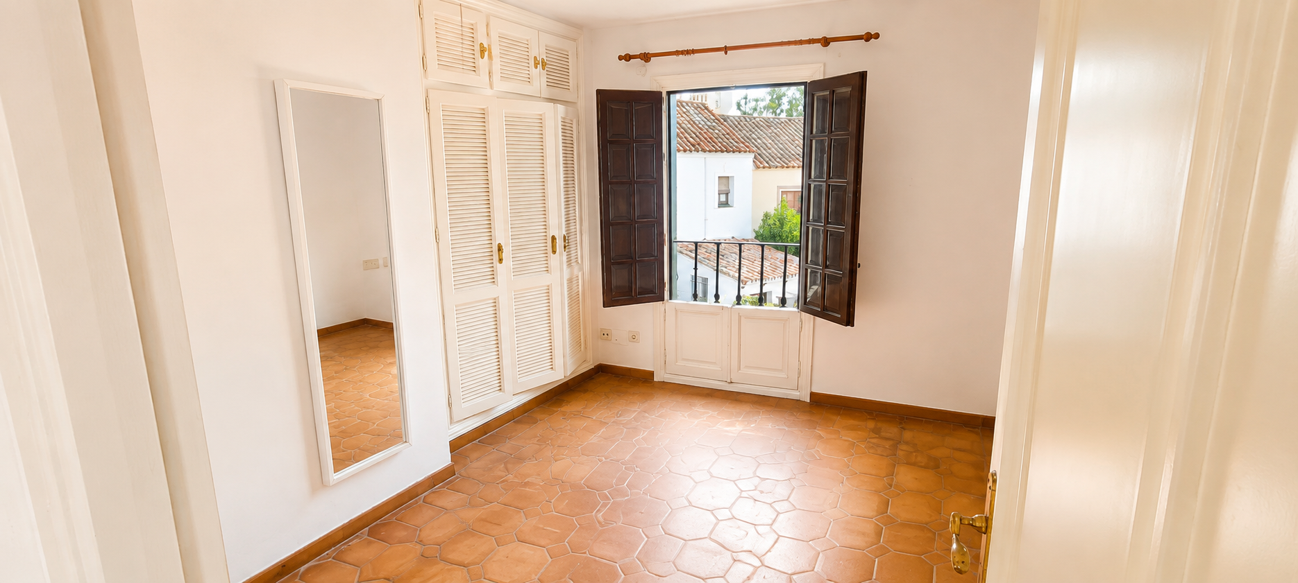 3 Bedroom Townhouse in San Pedro de Alcántara - Photo 7