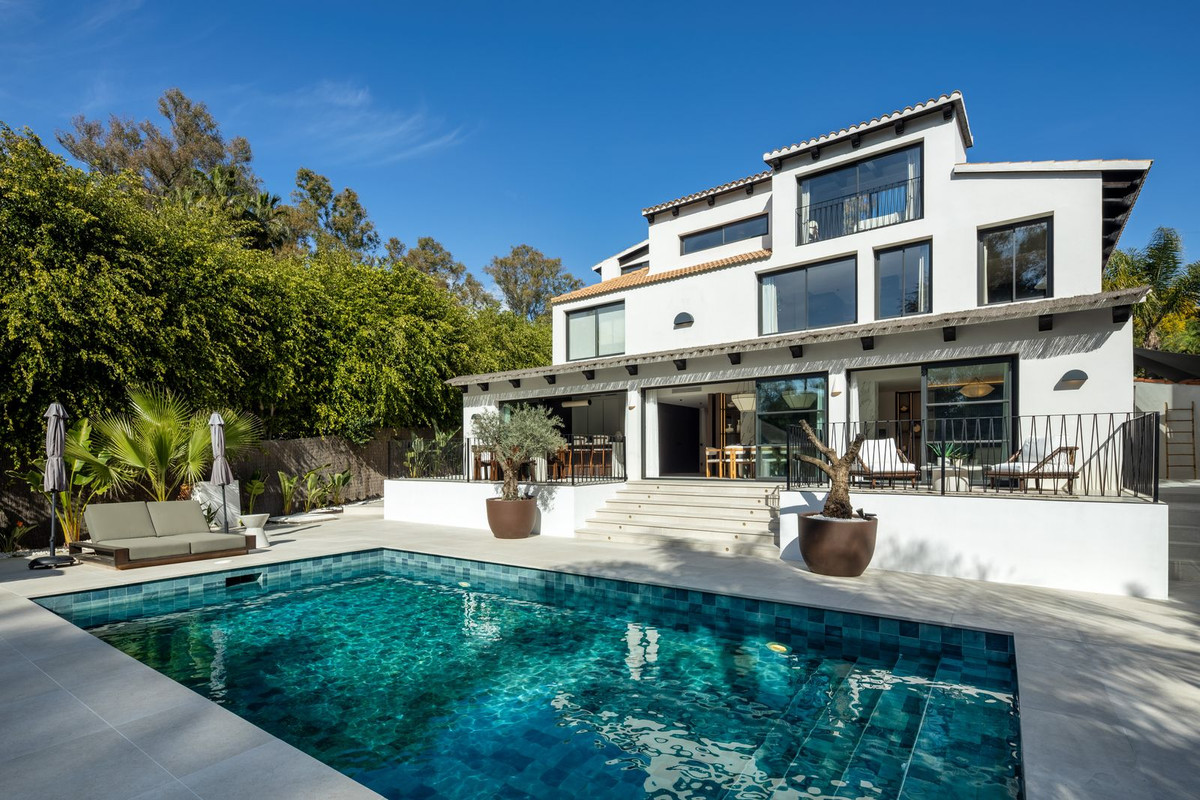 5 Bedroom Villa in Marbella - Фото 5