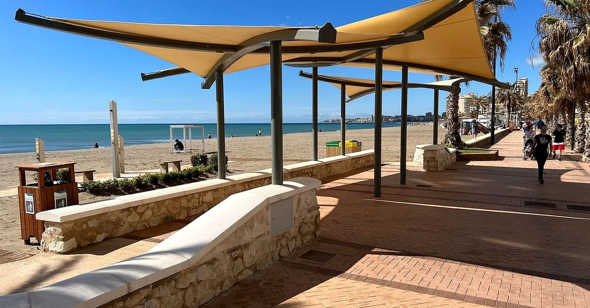 2 Bedroom Apartment in Fuengirola - Photo 2