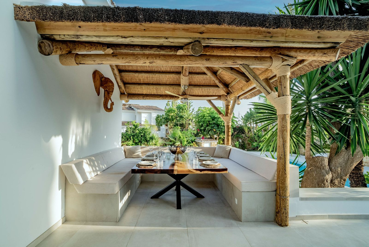 6 Bedroom Villa in Marbella - Photo 43